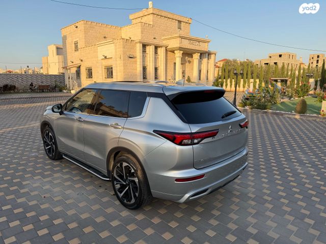 מיצובישי אאוטלנדר