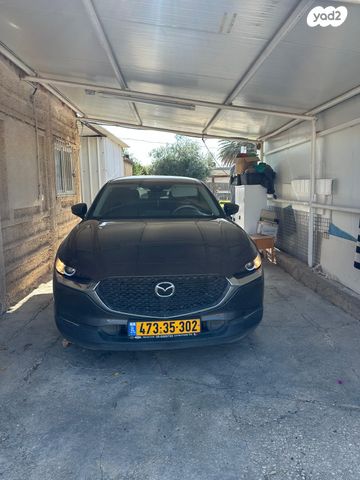 מודעת רכב מאזדה CX-30