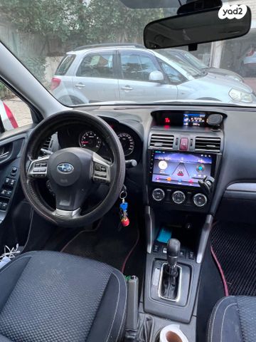 סובארו פורסטר