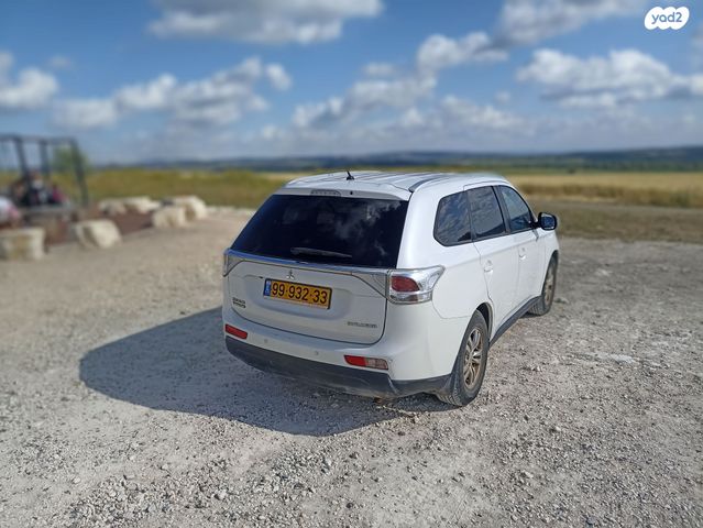 מיצובישי אאוטלנדר