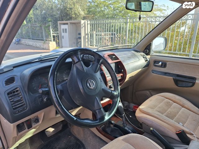 ניסאן טראנו