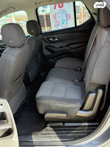 שברולט טראוורס