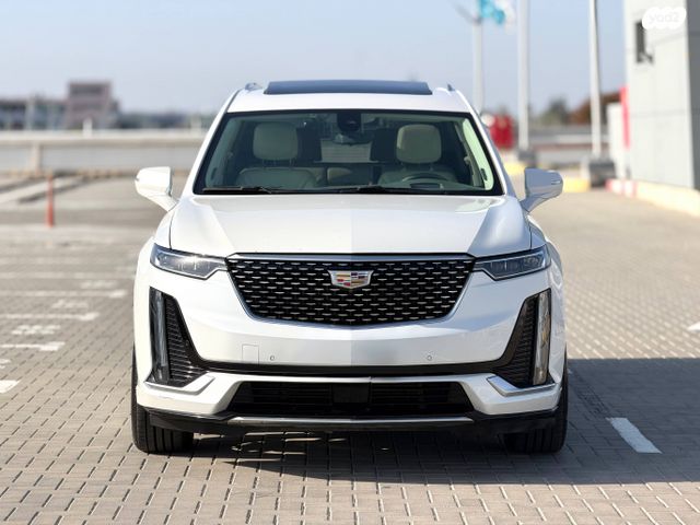 קאדילק XT6