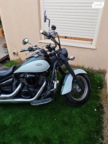 קאוואסאקי VN900 קלאסיק