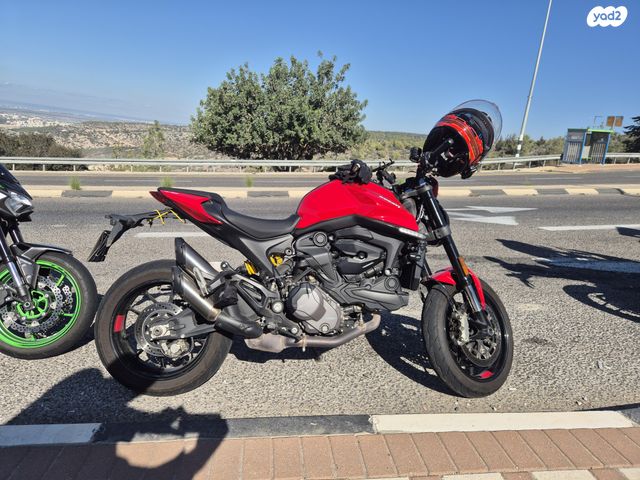 דוקאטי מונסטר 937