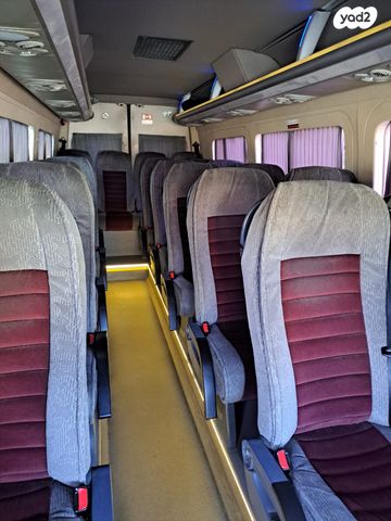 מיניבוסים ורכבי הסעות