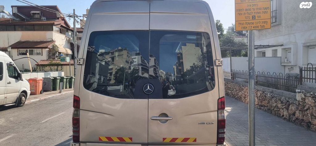 מיניבוסים ורכבי הסעות