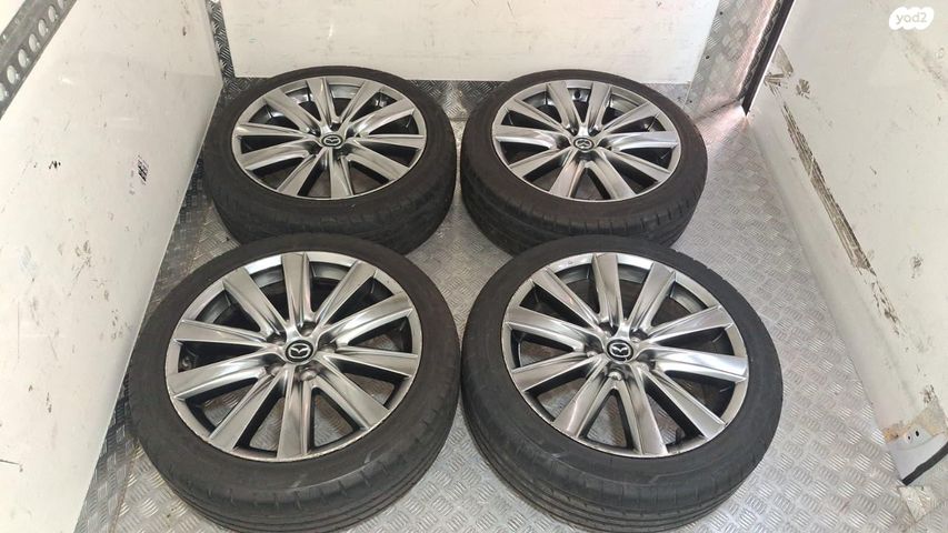 feedItemObj.data.row_1