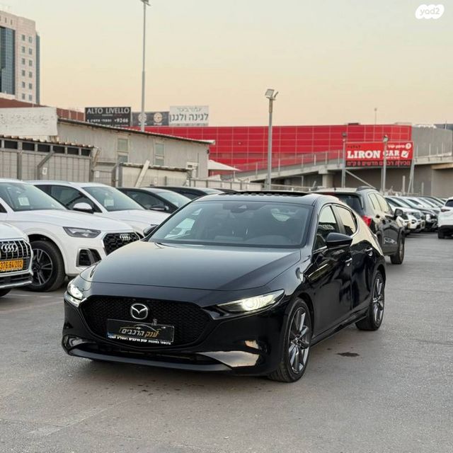 מאזדה 3