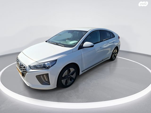 יונדאי איוניק