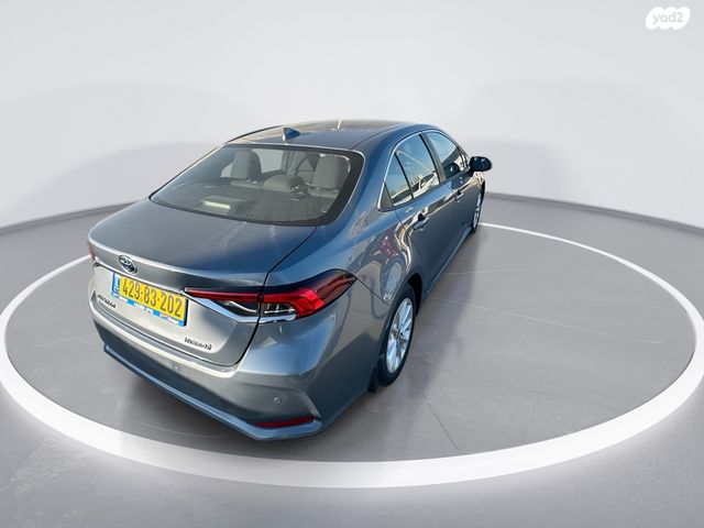 טויוטה קורולה