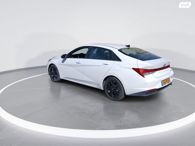 יונדאי אלנטרה