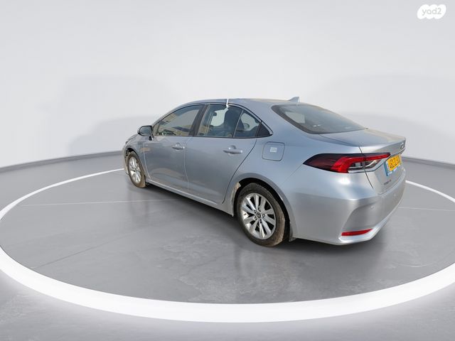 טויוטה קורולה