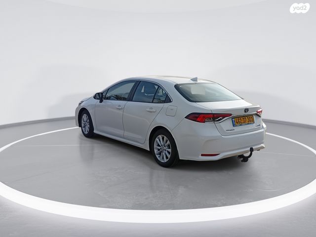 טויוטה קורולה