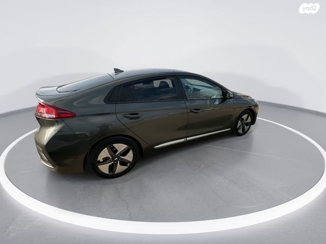 יונדאי איוניק