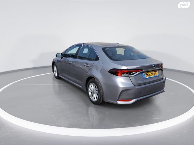 טויוטה קורולה