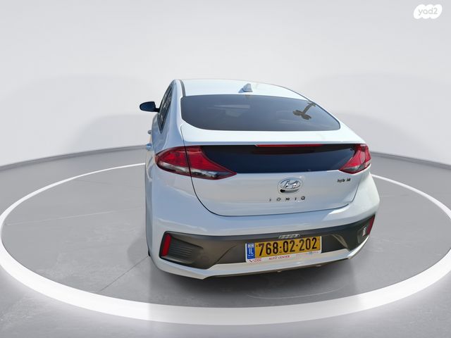 יונדאי איוניק