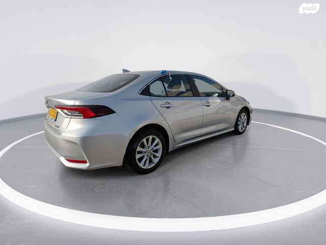 טויוטה קורולה