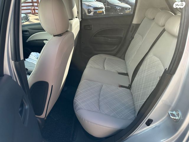 מיצובישי ספייס סטאר