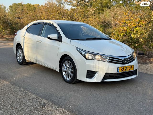 טויוטה קורולה