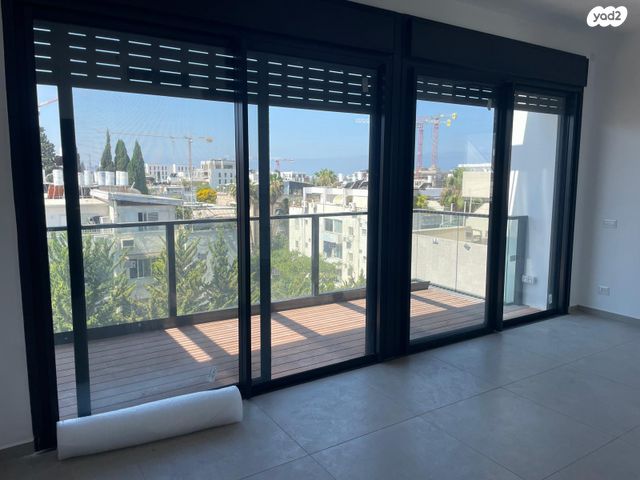 דירה, שדרות ביאליק 26, הדר, רמת השרון