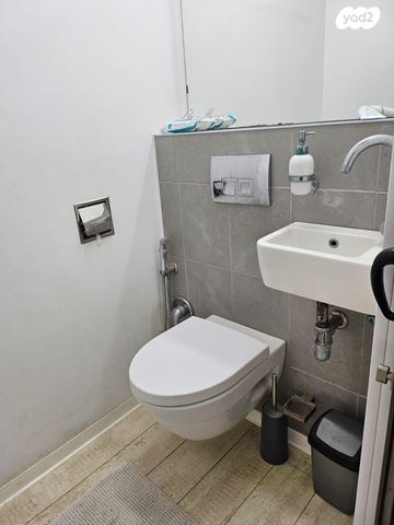 דירה, רוטשילד 52, ניצנה, בת ים