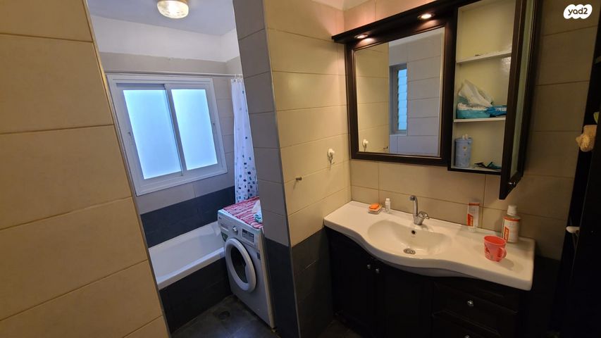 דירה, השישה עשר 8, פסגת זאב, ירושלים