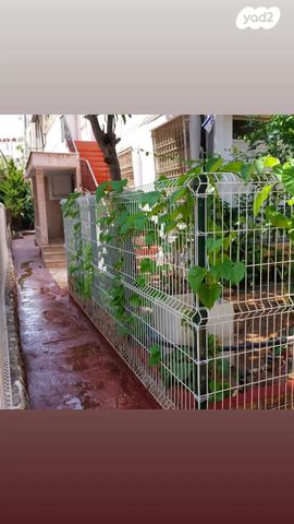 דירת גן, זאב ז'בוטינסקי 30, אגרובנק, חולון