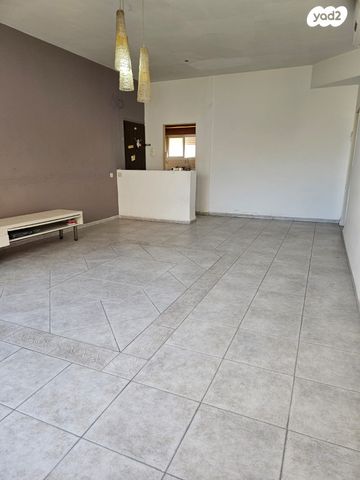 דירה, ההגנה 44, מוצקין הותיקה, קרית מוצקין