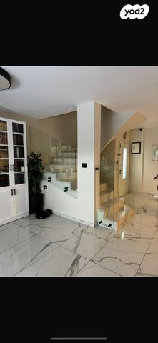 בית פרטי/ קוטג', שדרות עמק איילון 8, ורדים, שוהם