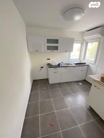 בית פרטי/ קוטג', דרך תא"ל אורי בראון 22, רובע ב', אריאל