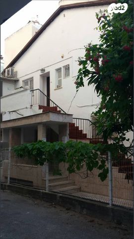 דירת גן, זאב ז'בוטינסקי 30, אגרובנק, חולון