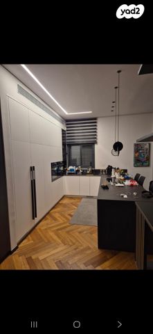 גג/ פנטהאוז, גולדה מאיר 5, מורשת, מודיעין מכבים רעות