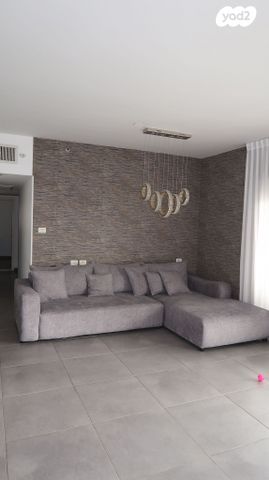 דירה, דרך בן גוריון 1, אבן גבירול, רחובות