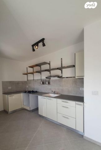 דירה, שדרות ציונה צרפת 37, רשפים, גדרה