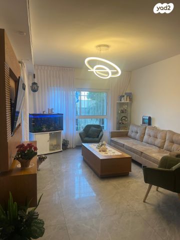 דירת גן, שיטה 6, המכבים, גבעת זאב