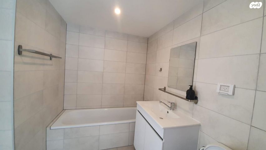 דירה, שדרות ציונה צרפת 37, רשפים, גדרה