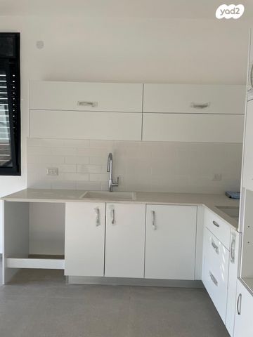 דירה, שדרות ביאליק 26, הדר, רמת השרון