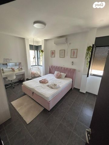 בית פרטי/ קוטג', פרח הלילך 1, חד נס, חד נס