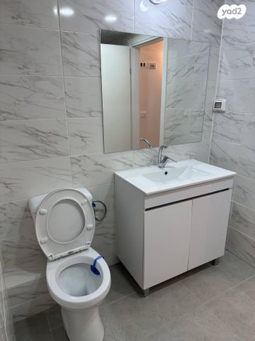 דירה, שלמה לוי 18, נרקיסים, ראשון לציון