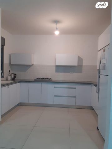 שדרות הרצל 19