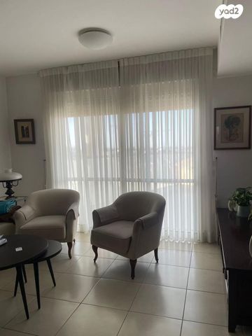 דירה, משעול גיל 7, ותיקים, כפר סבא