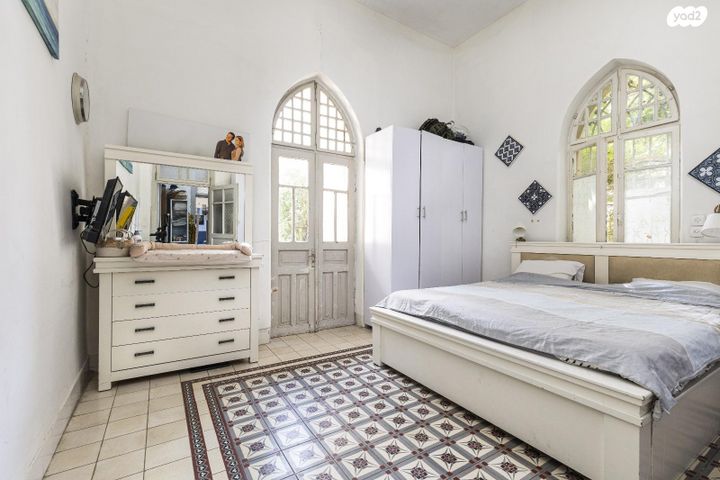 דירת גן, זאב ז'בוטינסקי 37, טלביה, קוממיות, ירושלים