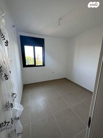 דירה, גילדסגיים 4, קרית קריניצי, רמת גן