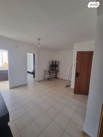 דירה, מתתיהו הכהן 4, גיורא יוספטל, דימונה