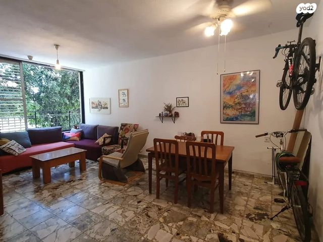 דירה, תלפיות 12, שכונת גפן, רמת גן