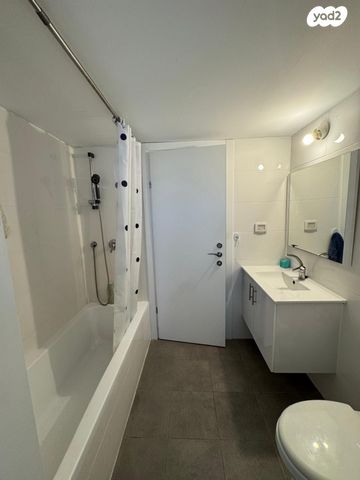 דירה, עץ המשאלות 19, אדמית / יערית, שלומי