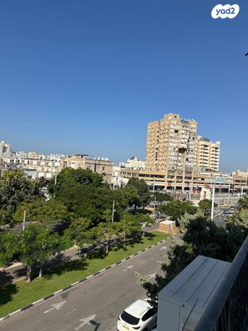 שדרות העצמאות 56