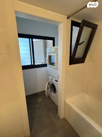 דירה, עץ המשאלות 19, אדמית / יערית, שלומי