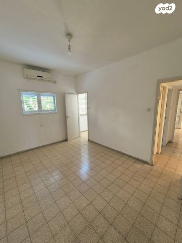 דירה, סירקין 11, בורוכוב, גבעתיים